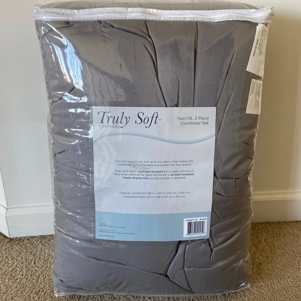 Twin XL 2 piece comforter set; gray
